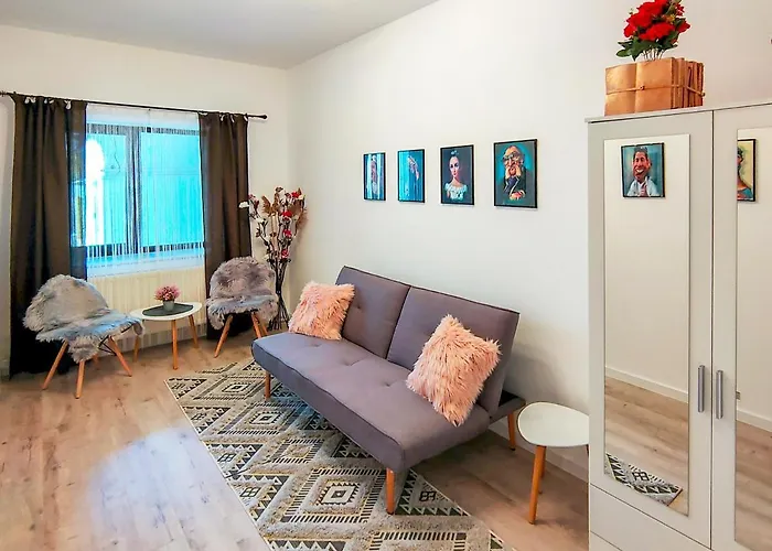 22 Loop Apartment